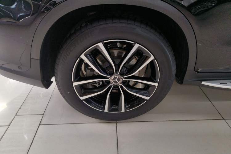 Used Mercedes-Benz GLC 2021 GLC 300 L 4MATIC Dynamic Model Right Rear Wheel Hub