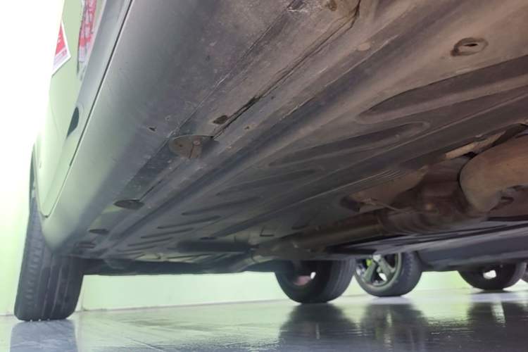 Used Mercedes-Benz GLC 2021 GLC 260 L 4MATIC Luxury Model Right Side Sill