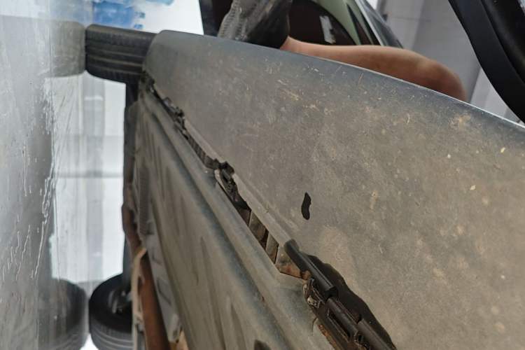 Used Mercedes-Benz GLC 2021 GLC 300 L 4MATIC Dynamic Model Right Side Sill