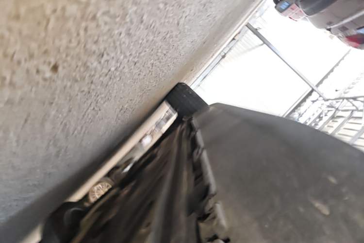 Used Mercedes-Benz GLC 2021 GLC 260 L 4MATIC Luxury Model Right Side Sill