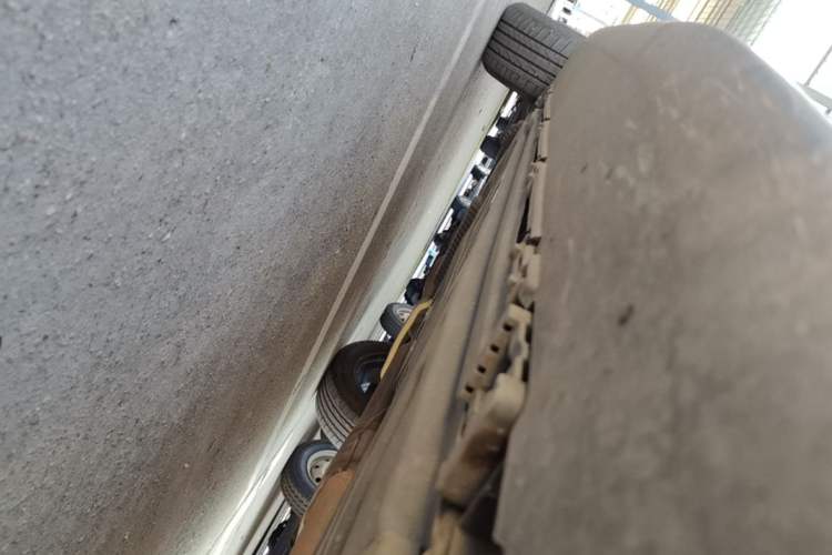 Used Mercedes-Benz GLC 2021 GLC 300 L 4MATIC Dynamic Model Right Side Sill