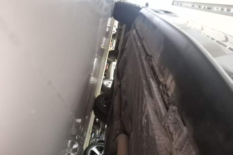 Used Mercedes-Benz GLC 2021 GLC 300 L 4MATIC Dynamic Model Right Side Sill