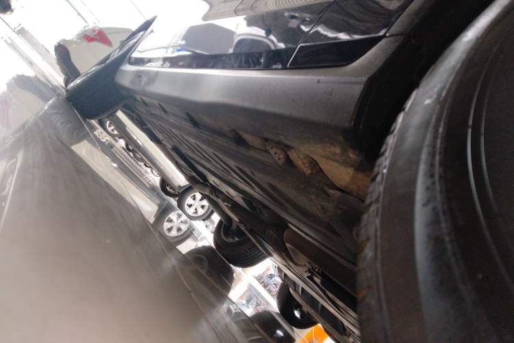 Used Mercedes-Benz GLC 2021 GLC 260 L 4MATIC Dynamic Edition Right Side Sill