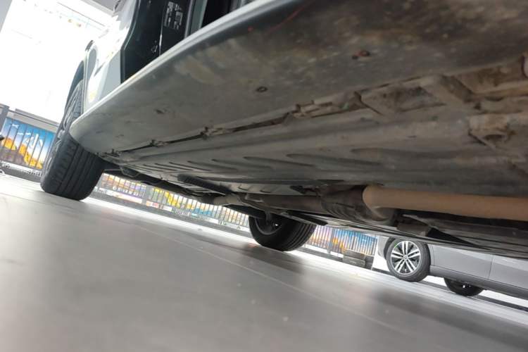 Used Mercedes-Benz GLC 2021 GLC 300 L 4MATIC Dynamic Model Right Side Sill