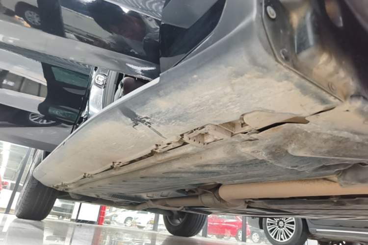 Used Mercedes-Benz GLC 2021 GLC 260 L 4MATIC Dynamic Edition Right Side Sill