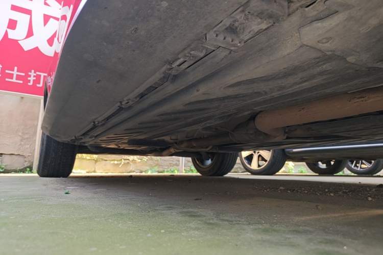 Used Mercedes-Benz GLC 2021 GLC 260 L 4MATIC Luxury Model Right Side Sill