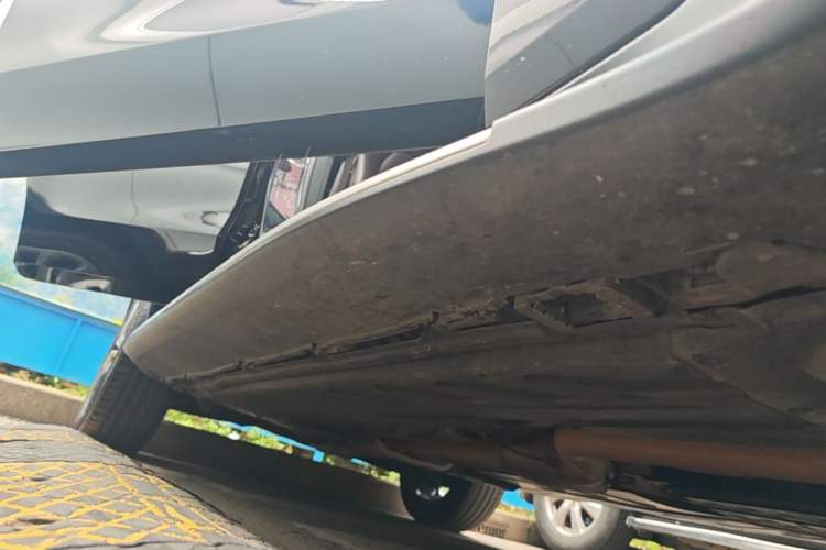 Used Mercedes-Benz GLC 2021 GLC 300 L 4MATIC Dynamic Model Right Side Sill