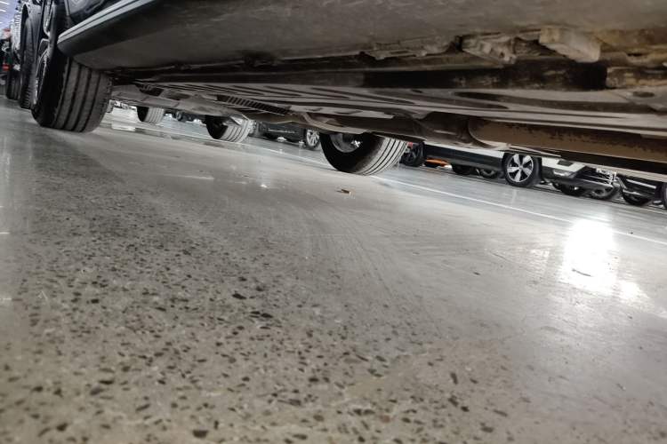 Used Mercedes-Benz GLC 2021 GLC 300 L 4MATIC Dynamic Model Right Side Sill