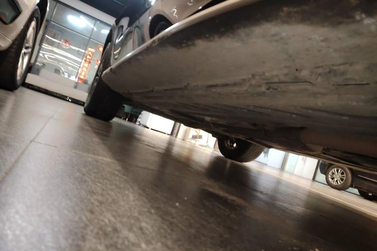 Used Mercedes-Benz GLC 2021 GLC 300 L 4MATIC Dynamic Model Right Side Sill