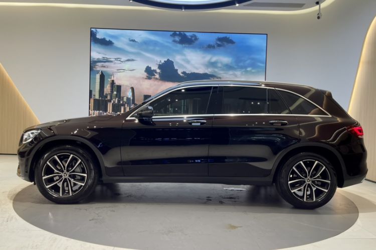 Used Mercedes-Benz GLC 2021 GLC 260 L 4MATIC Luxury Model Roof