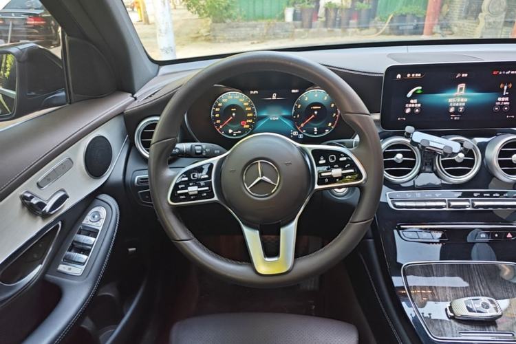 Used Mercedes-Benz GLC 2021 GLC 260 L 4MATIC Dynamic Edition Steering Wheel
