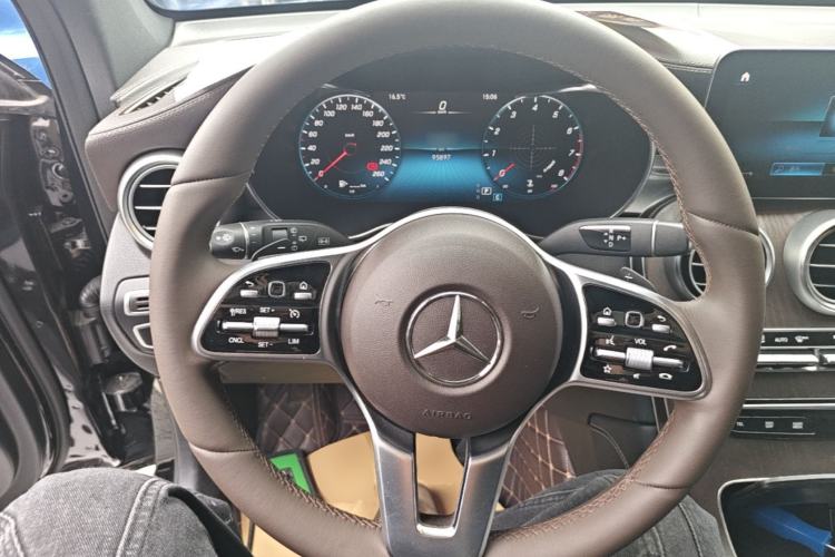 Used Mercedes-Benz GLC 2021 GLC 260 L 4MATIC Luxury Model Steering Wheel