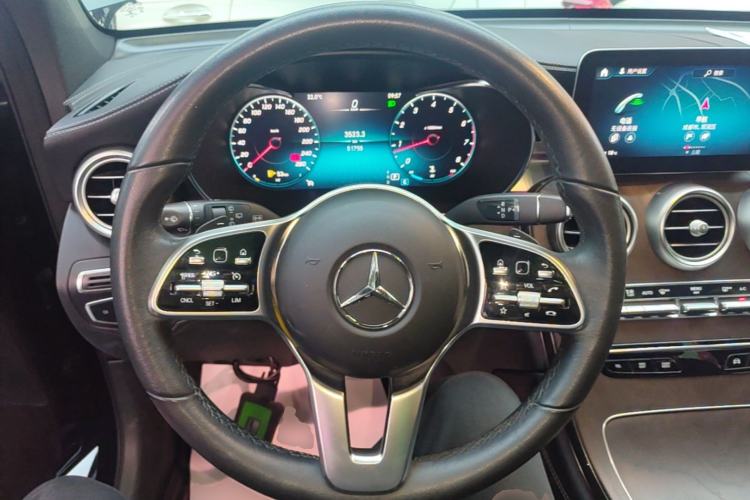 Used Mercedes-Benz GLC 2021 GLC 260 L 4MATIC Luxury Model Steering Wheel