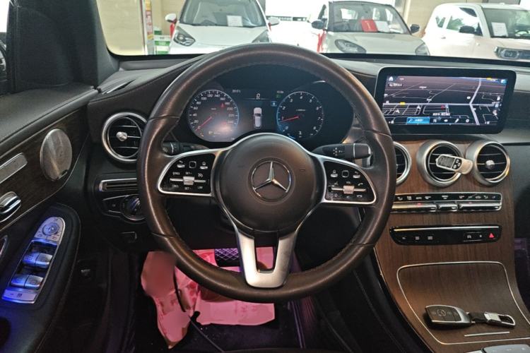 Used Mercedes-Benz GLC 2021 GLC 300 L 4MATIC Dynamic Model Steering Wheel