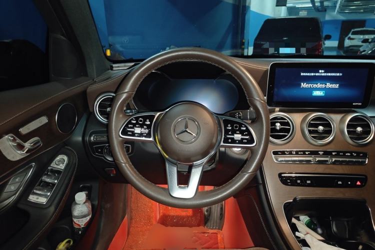 Used Mercedes-Benz GLC 2021 GLC 260 L 4MATIC Luxury Model Steering Wheel