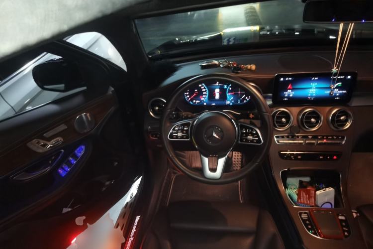 Used Mercedes-Benz GLC 2021 GLC 300 L 4MATIC Dynamic Model Steering Wheel