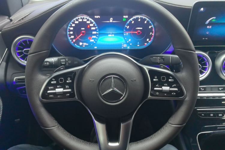Used Mercedes-Benz GLC 2021 GLC 260 L 4MATIC Dynamic Edition Steering Wheel