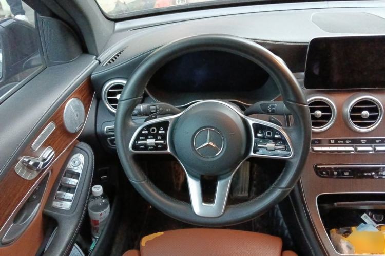 Used Mercedes-Benz GLC 2021 GLC 300 L 4MATIC AMG-Line Steering Wheel