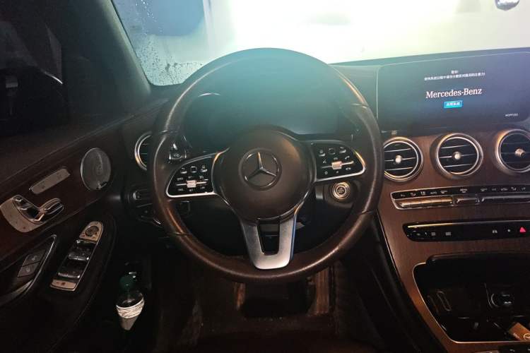 Used Mercedes-Benz GLC 2021 GLC 300 L 4MATIC Dynamic Model Steering Wheel