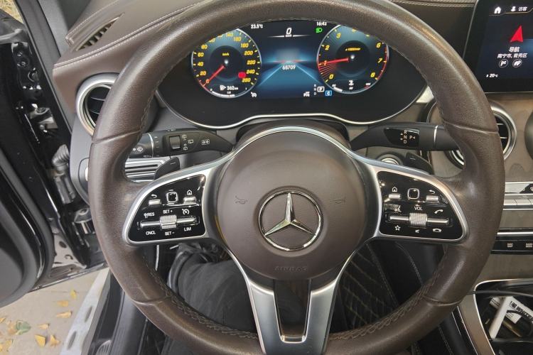 Used Mercedes-Benz GLC 2021 GLC 260 L 4MATIC Luxury Model Steering Wheel