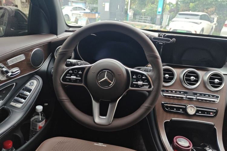 Used Mercedes-Benz GLC 2021 GLC 260 L 4MATIC Luxury Model Steering Wheel