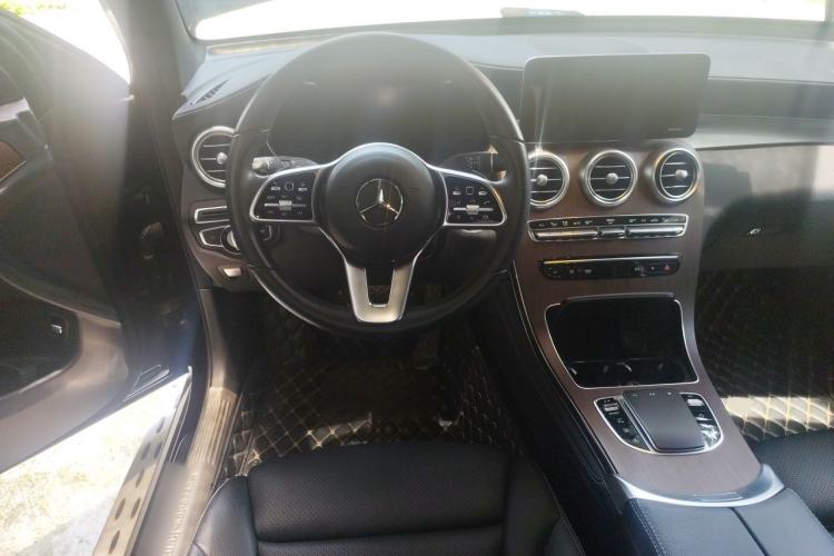 Used Mercedes-Benz GLC 2021 GLC 300 L 4MATIC Dynamic Model Steering Wheel