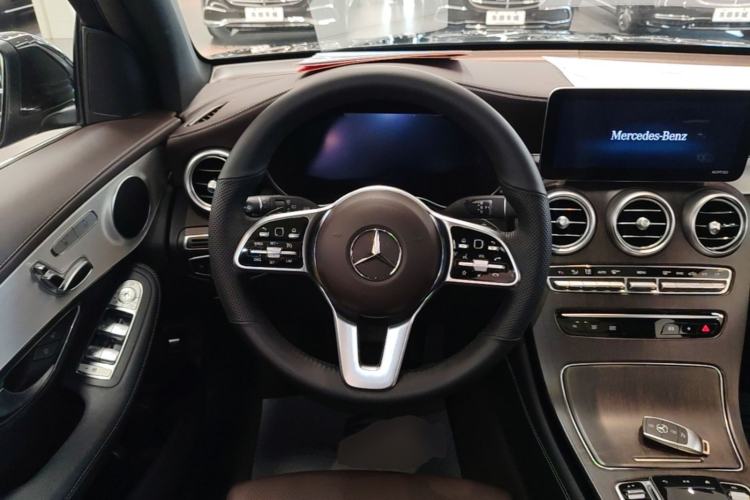 Used Mercedes-Benz GLC 2021 GLC 260 L 4MATIC Dynamic Edition Steering Wheel
