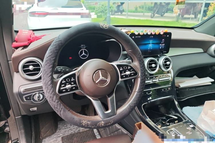Used Mercedes-Benz GLC 2021 GLC 260 L 4MATIC Dynamic Edition Steering Wheel