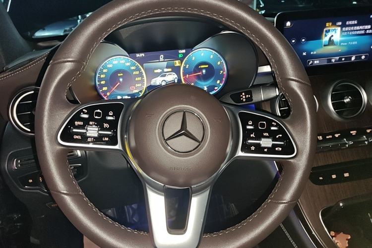 Used Mercedes-Benz GLC 2021 GLC 300 L 4MATIC Dynamic Model Steering Wheel
