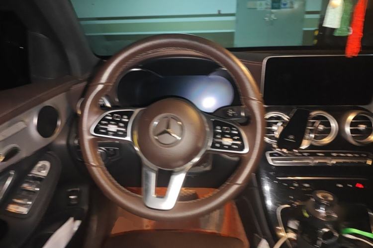 Used Mercedes-Benz GLC 2021 GLC 260 L 4MATIC Dynamic Edition Steering Wheel