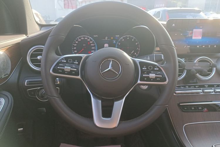 Used Mercedes-Benz GLC 2021 GLC 300 L 4MATIC Dynamic Model Steering Wheel