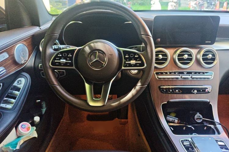 Used Mercedes-Benz GLC 2021 GLC 300 L 4MATIC Luxury Model Steering Wheel