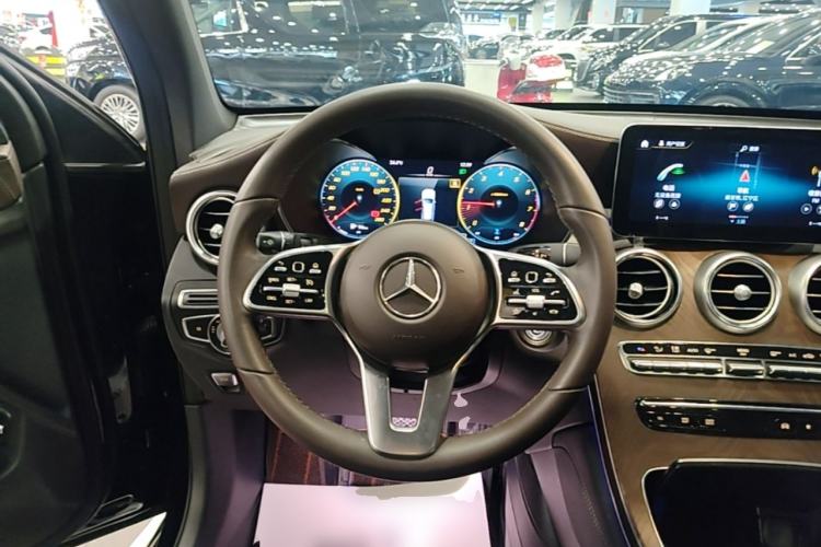 Used Mercedes-Benz GLC 2021 GLC 260 L 4MATIC Luxury Model Steering Wheel