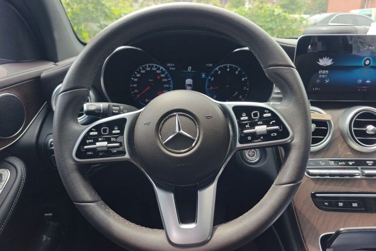 Used Mercedes-Benz GLC 2021 GLC 260 L 4MATIC Luxury Model Steering Wheel
