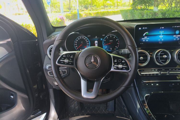Used Mercedes-Benz GLC 2021 GLC 260 L 4MATIC Dynamic Edition Steering Wheel