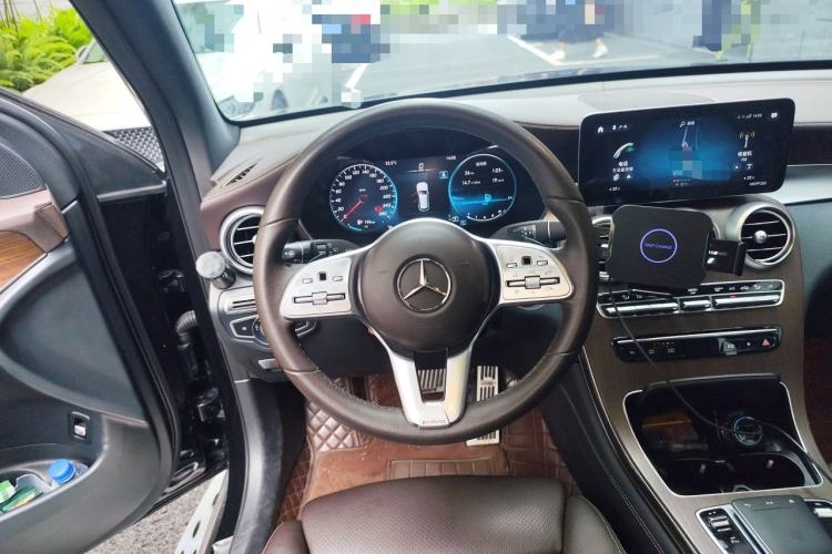 Used Mercedes-Benz GLC 2021 GLC 300 L 4MATIC Dynamic Model Steering Wheel