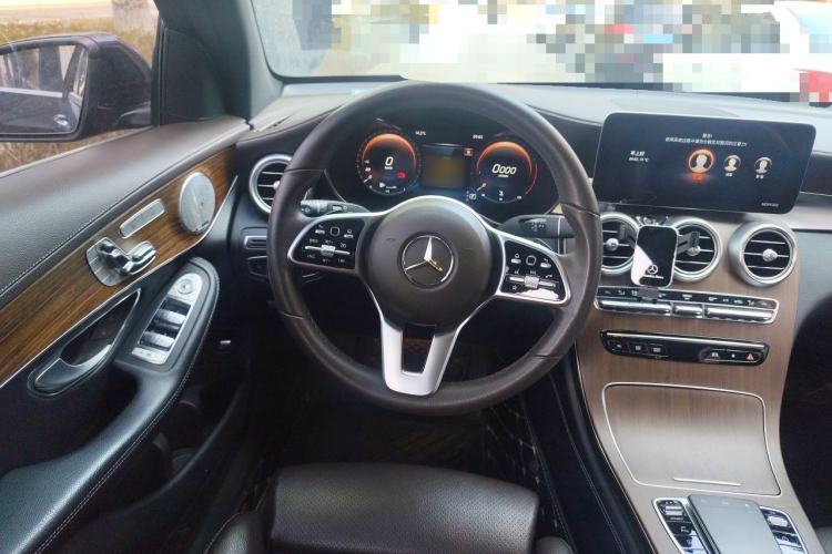 Used Mercedes-Benz GLC 2021 GLC 300 L 4MATIC Dynamic Model Steering Wheel