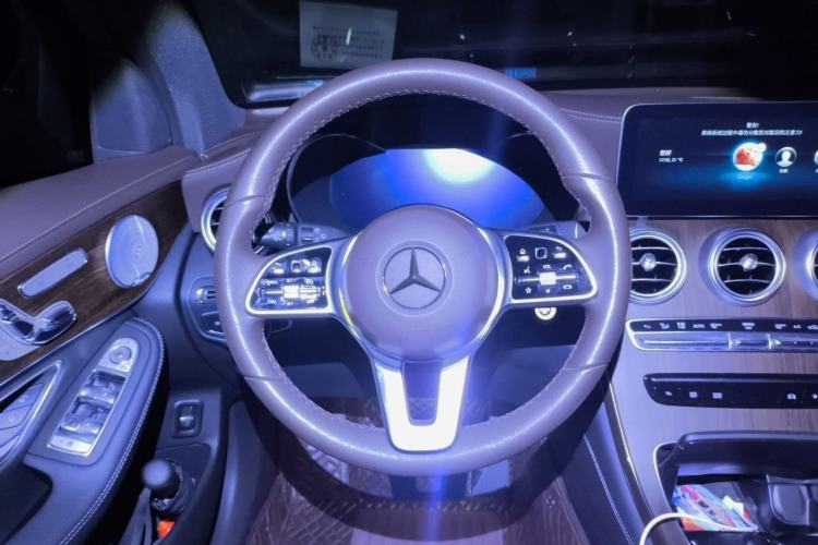 Used Mercedes-Benz GLC 2021 GLC 300 L 4MATIC Dynamic Model Steering Wheel