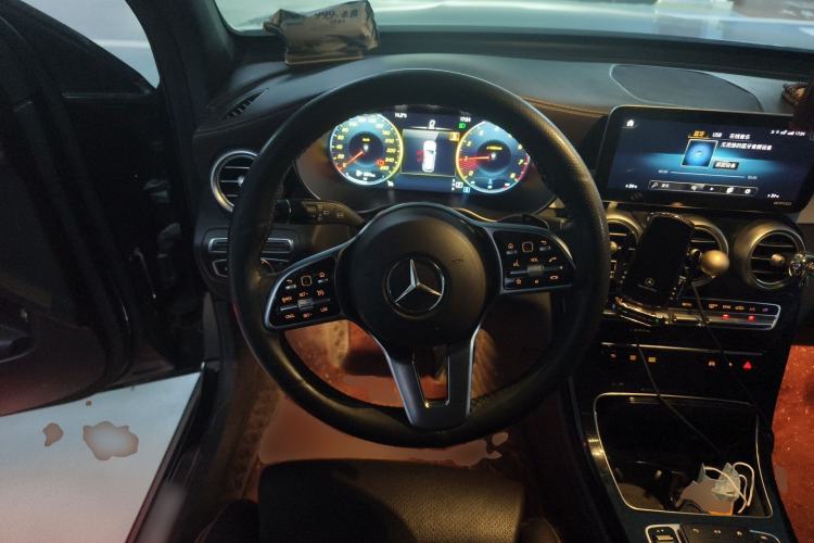 Used Mercedes-Benz GLC 2021 GLC 260 L 4MATIC Dynamic Edition Steering Wheel