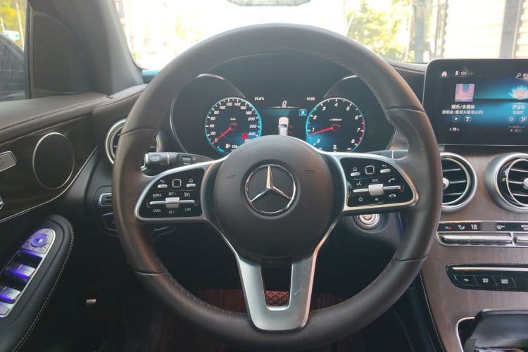 Used Mercedes-Benz GLC 2021 GLC 260 L 4MATIC Luxury Model Steering Wheel