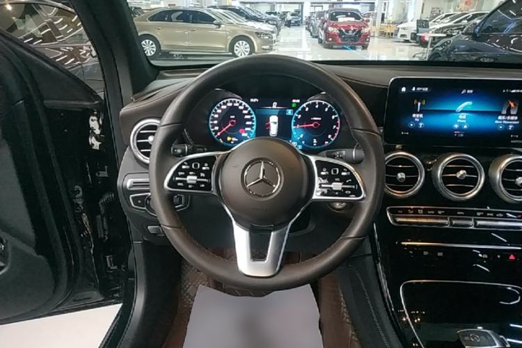 Used Mercedes-Benz GLC 2021 GLC 260 L 4MATIC Dynamic Edition Steering Wheel