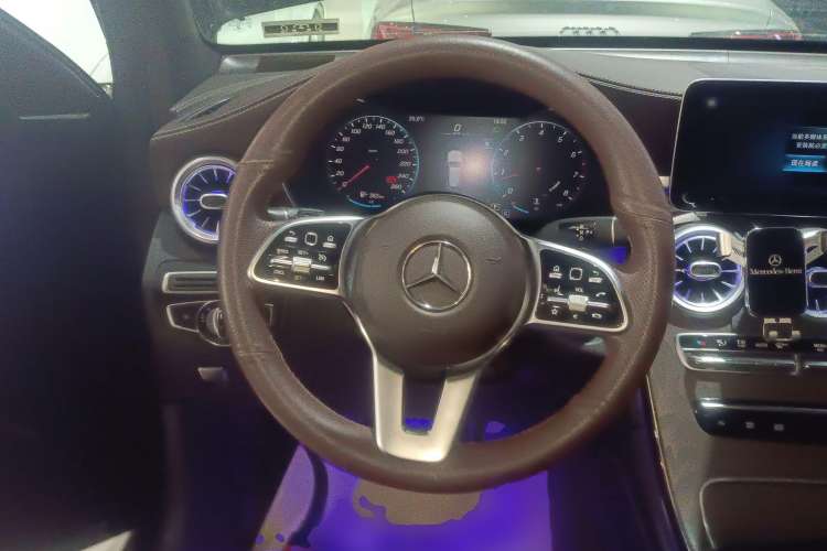 Used Mercedes-Benz GLC 2021 GLC 260 L 4MATIC Luxury Model Steering Wheel