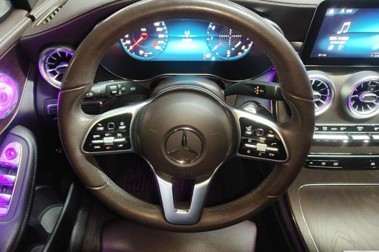 Used Mercedes-Benz GLC 2021 GLC 260 L 4MATIC Luxury Model Steering Wheel