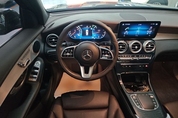 Used Mercedes-Benz GLC 2021 GLC 260 L 4MATIC Dynamic Edition Steering Wheel