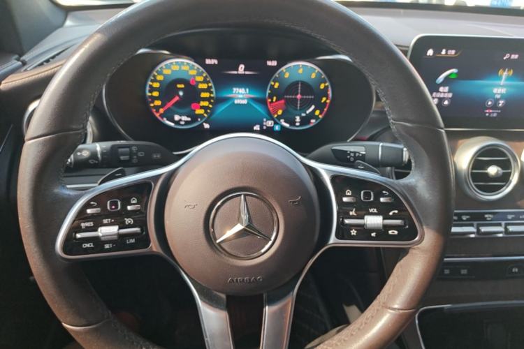 Used Mercedes-Benz GLC 2021 GLC 260 L 4MATIC Luxury Model Steering Wheel