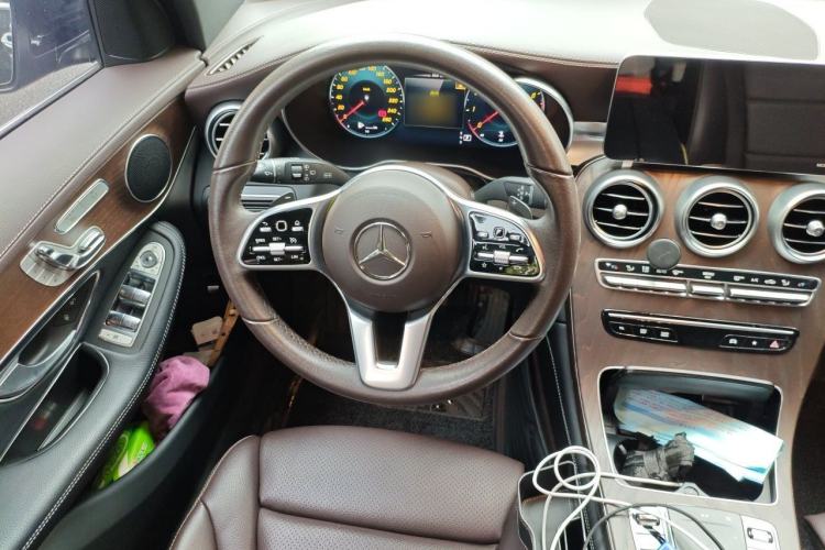 Used Mercedes-Benz GLC 2021 GLC 260 L 4MATIC Luxury Model Steering Wheel