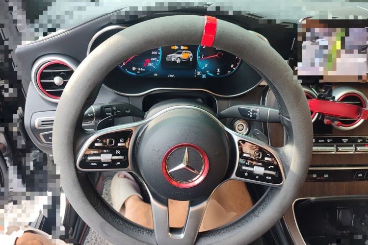 Used Mercedes-Benz GLC 2021 GLC 300 L 4MATIC Dynamic Model Steering Wheel