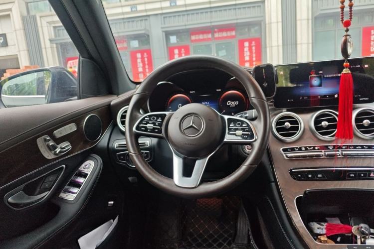 Used Mercedes-Benz GLC 2021 GLC 260 L 4MATIC Luxury Model Steering Wheel