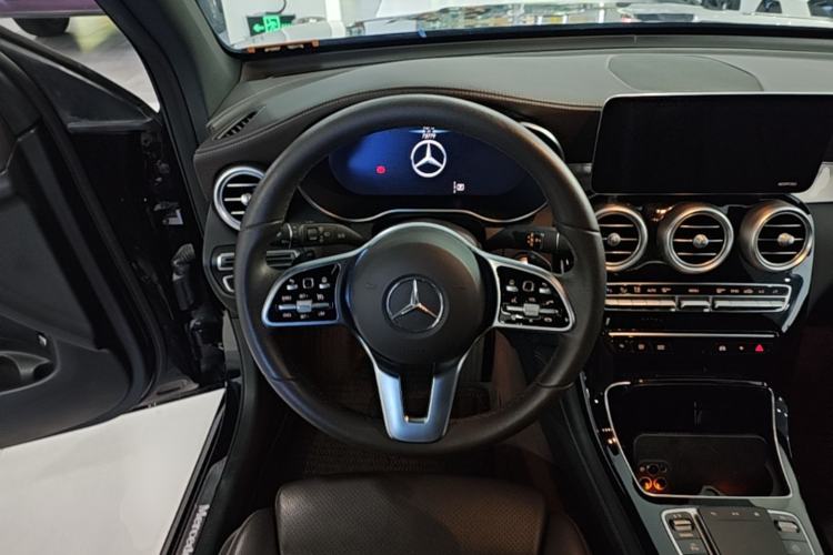 Used Mercedes-Benz GLC 2021 GLC 260 L 4MATIC Dynamic Edition Steering Wheel