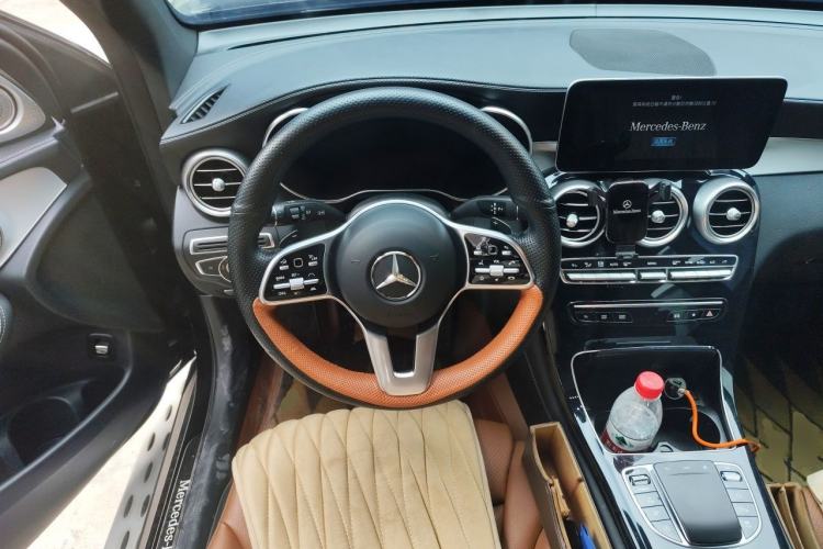 Used Mercedes-Benz GLC 2021 GLC 260 L 4MATIC Dynamic Edition Steering Wheel